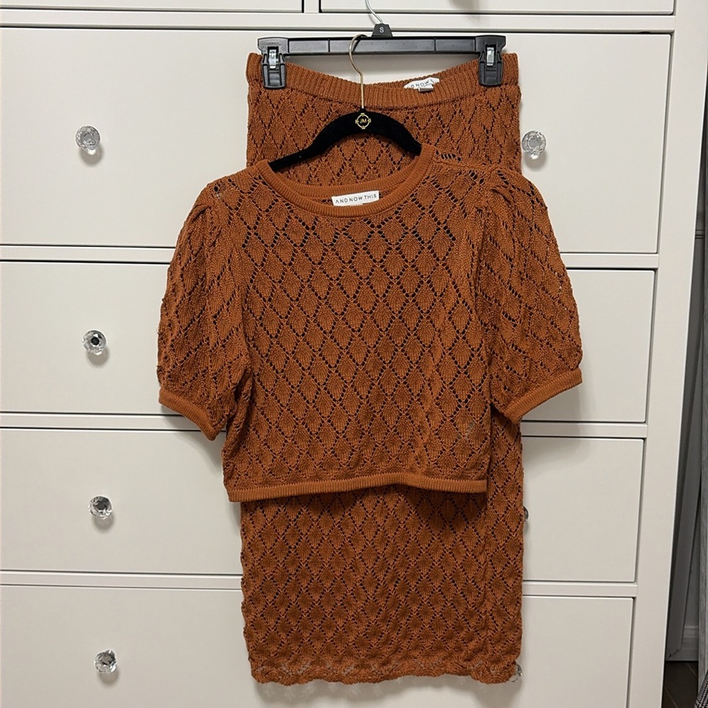 Women's Rust Knit Short-Sleeve 2 Piece Matching Set - Picture 2 of 6